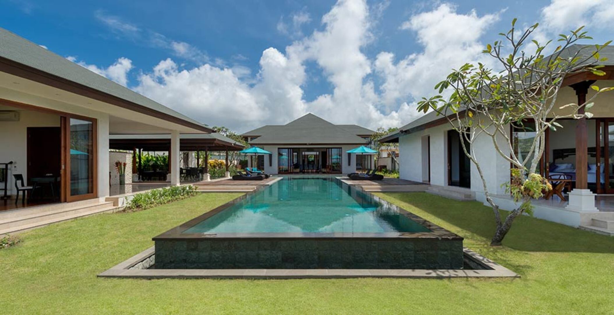 Clifftop Bliss with a Private Pool – Villa Maria 1107