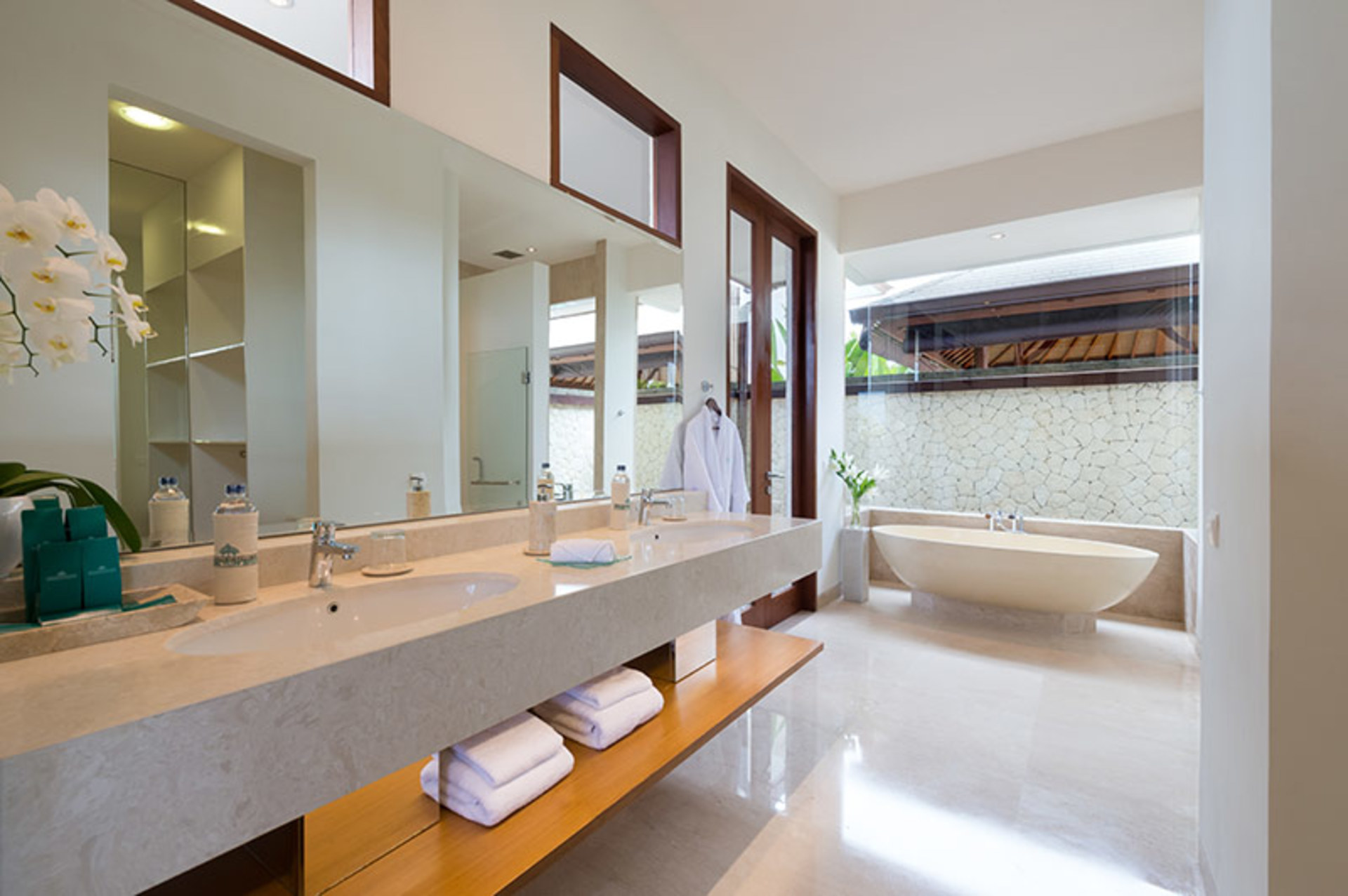 Clifftop Bliss with a Private Pool – Villa Maria 1107