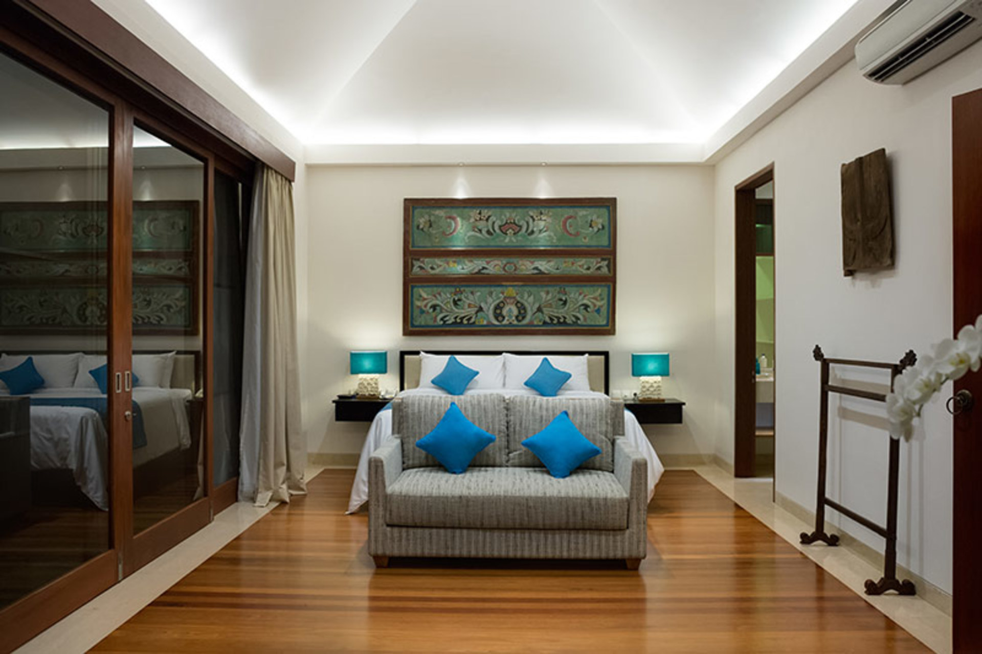 Clifftop Bliss with a Private Pool – Villa Maria 1107