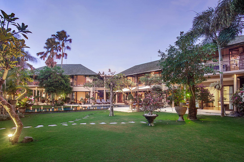 Tranquil Oasis with Ocean Breezes – Bali Villa 1110