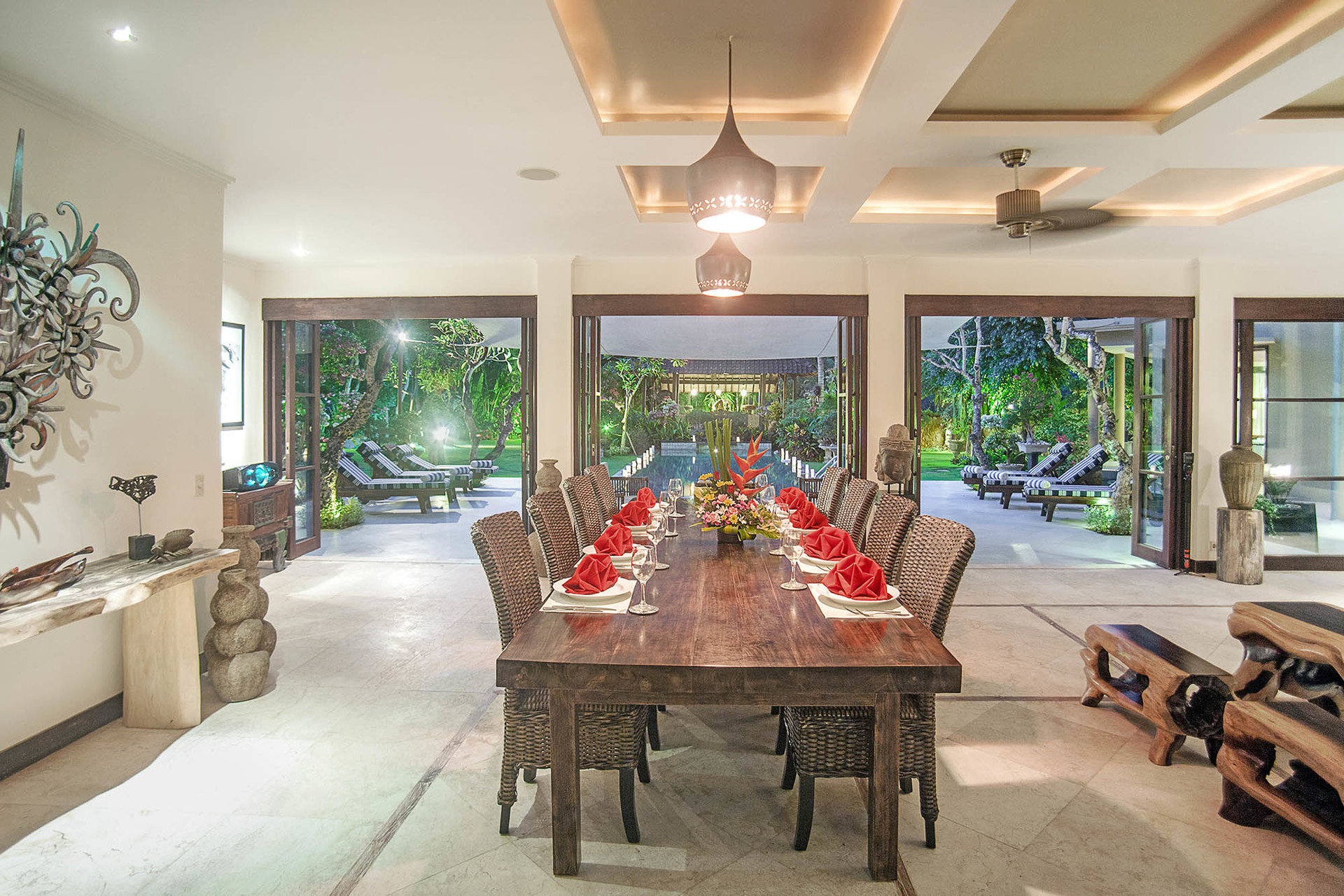 Tranquil Oasis with Ocean Breezes – Bali Villa 1110