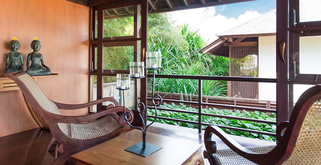 Elegant Coastal Villa with Jacuzzi – Bali Villa 1111