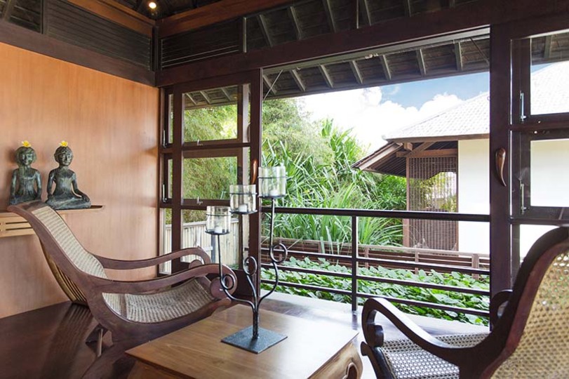 Elegant Coastal Villa with Jacuzzi – Bali Villa 1111