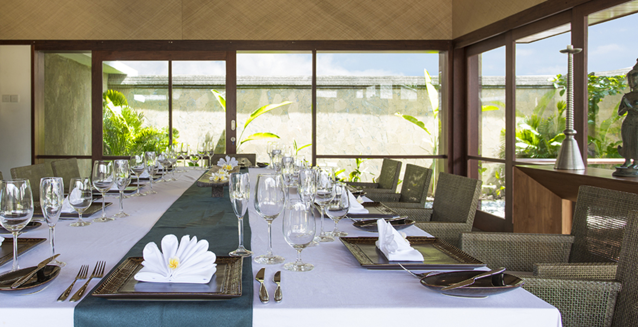 Private Beachfront Escape – Bali Villa 1115