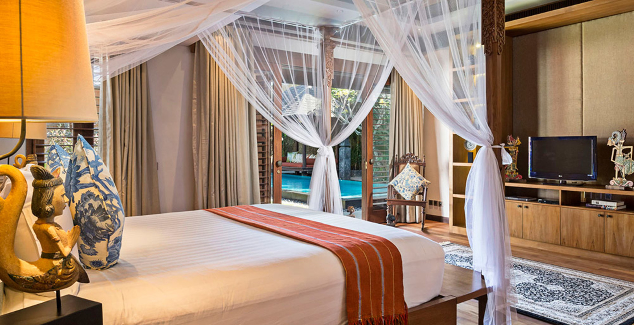 Serene luxury in lush gardens, Bali Villa 1124