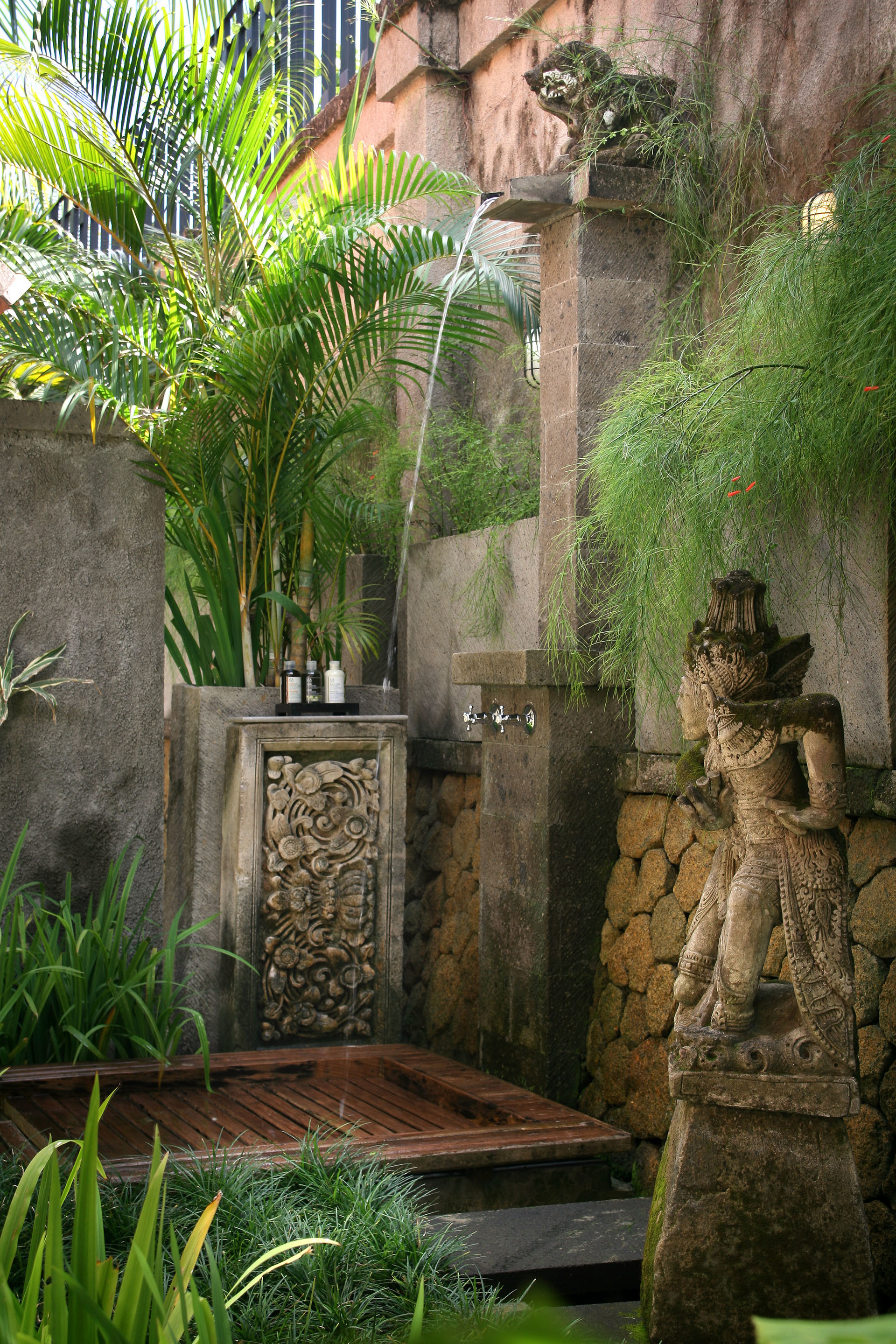 Serene luxury in lush gardens, Bali Villa 1124