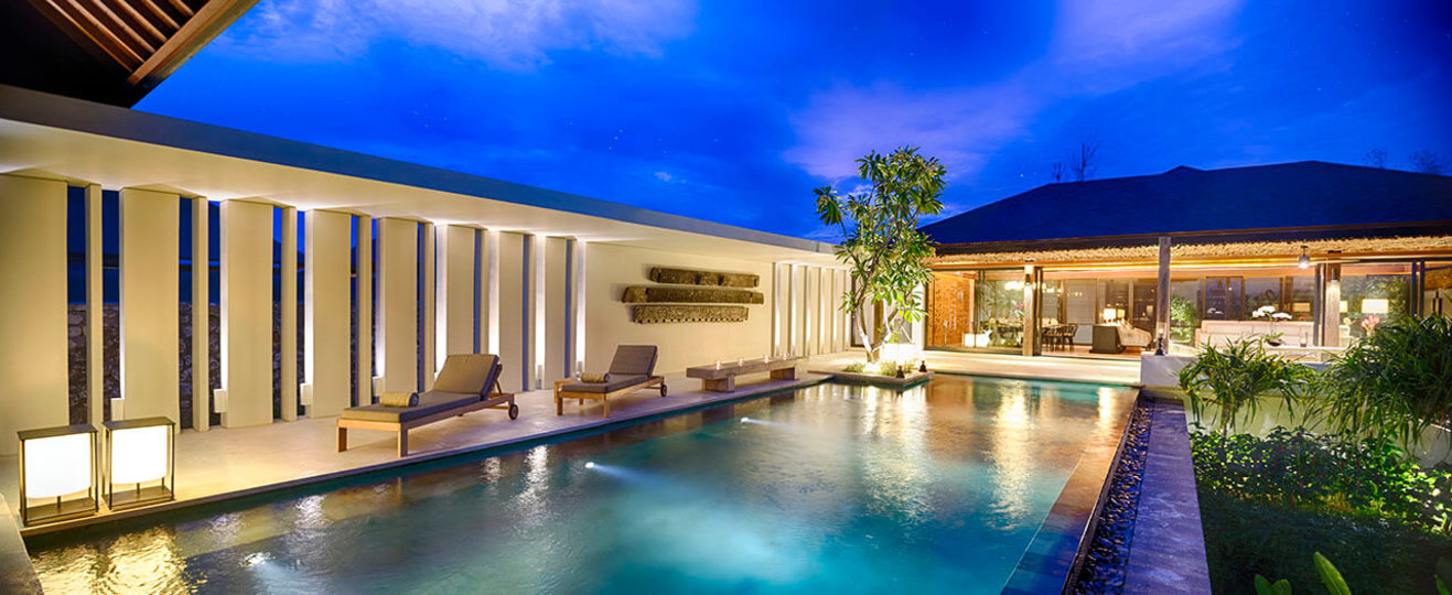 Experience Ultimate Luxury by the Beach, Bali Villa 1129