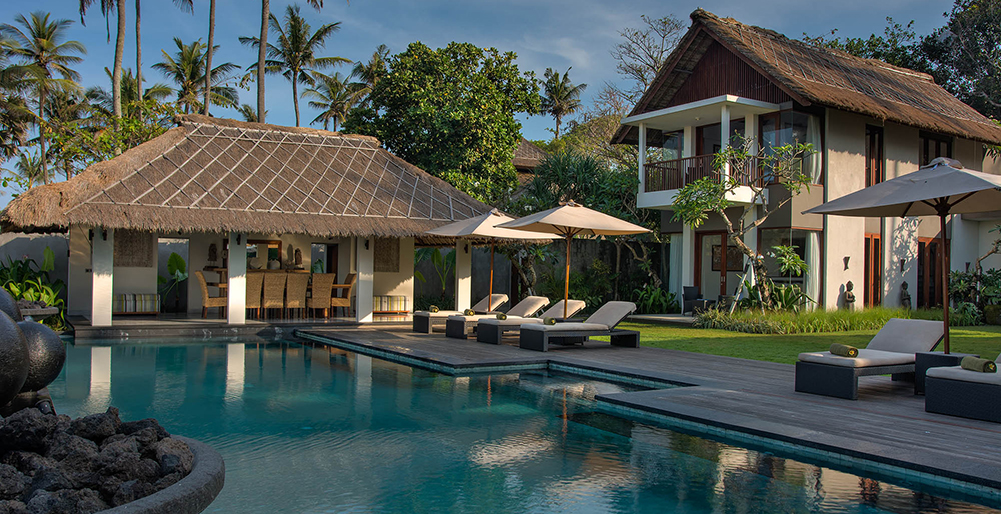 Rent a Luxury Villa in Bali Close to the Beach, Bali Villa 1130