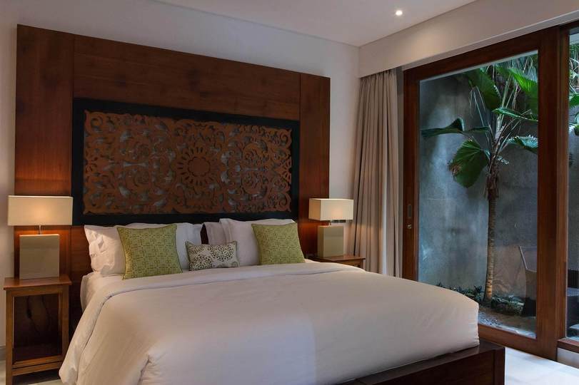 Rent a Luxury Villa in Bali Close to the Beach, Bali Villa 1130