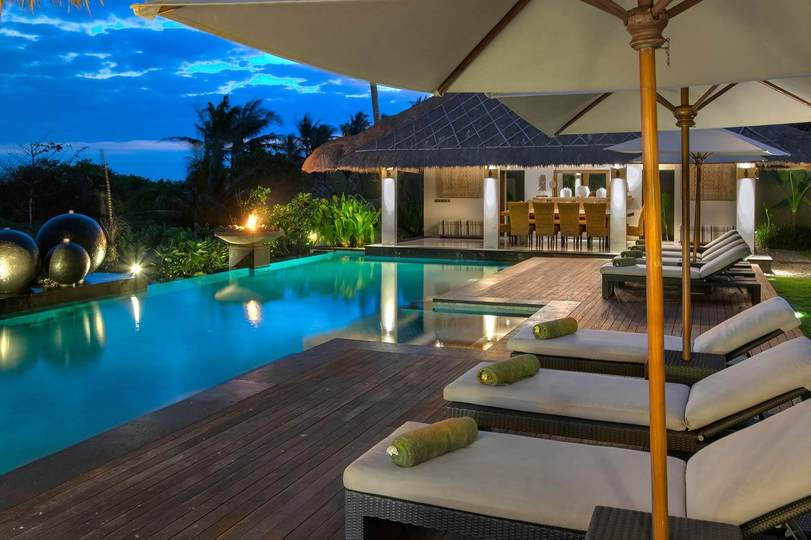 Rent a Luxury Villa in Bali Close to the Beach, Bali Villa 1130