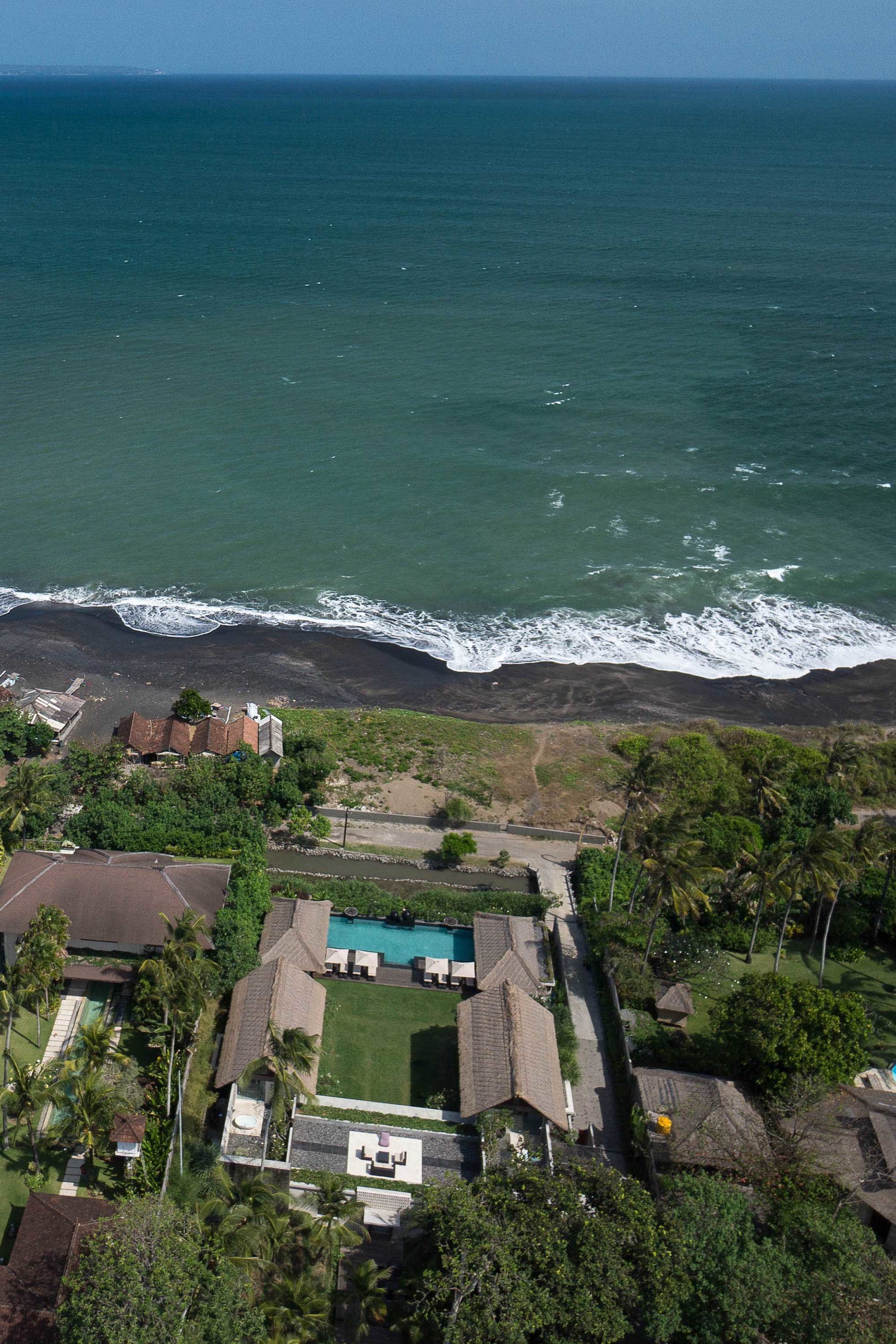 Rent a Luxury Villa in Bali Close to the Beach, Bali Villa 1130