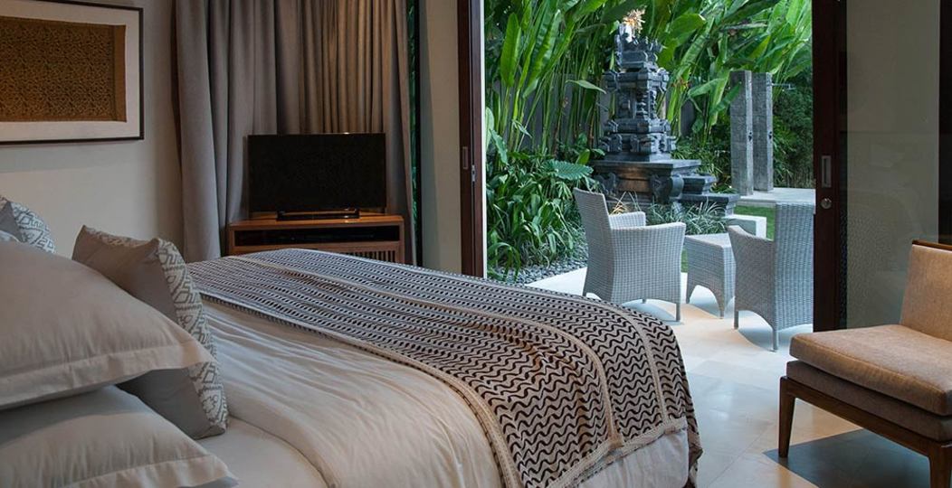 Rent a Luxury Villa in Bali Close to the Beach, Bali Villa 1130