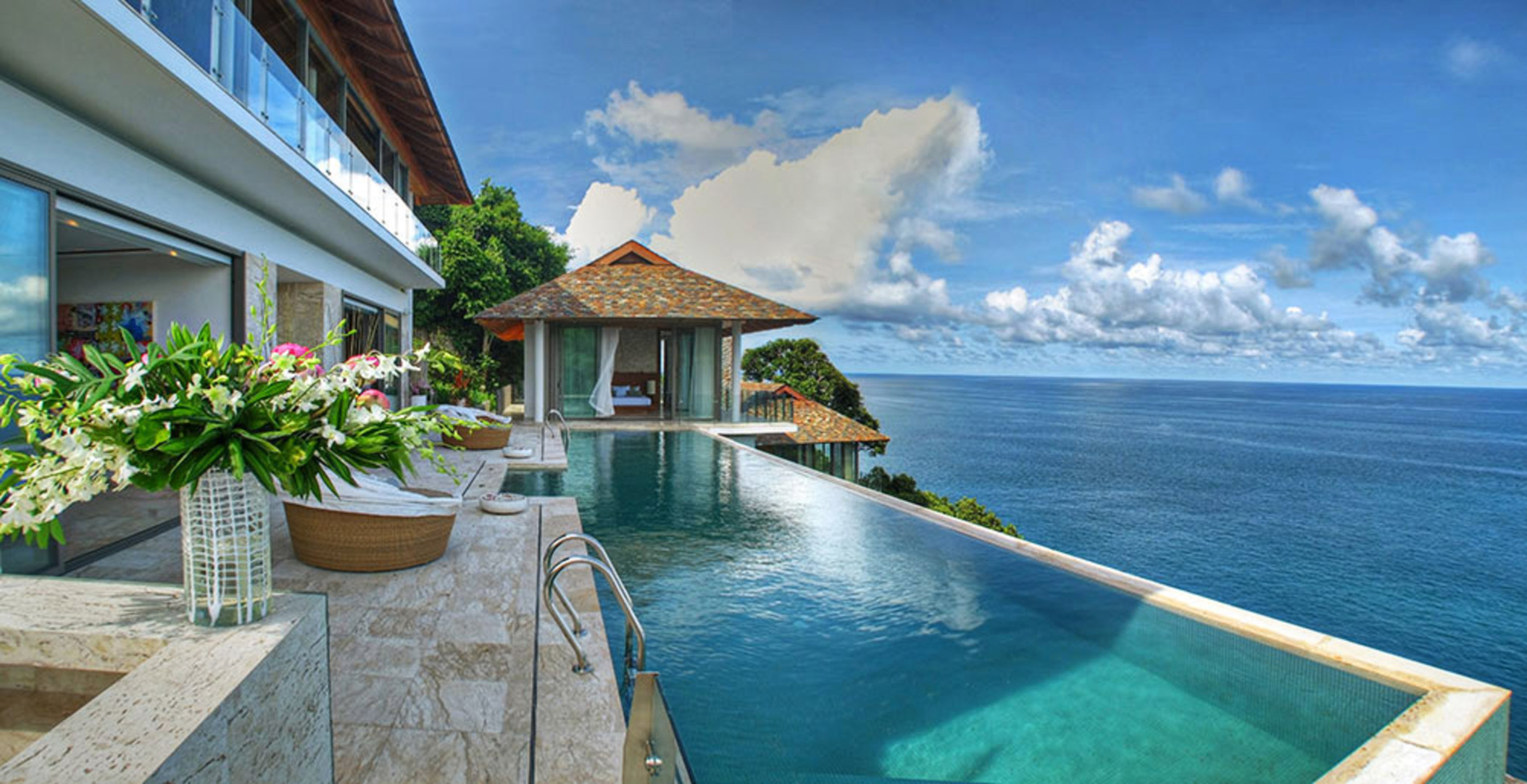 At Last You and Your Friends Can Rent a Luxury Villa with 24/7 Concierge, Phuket Villa 1011
