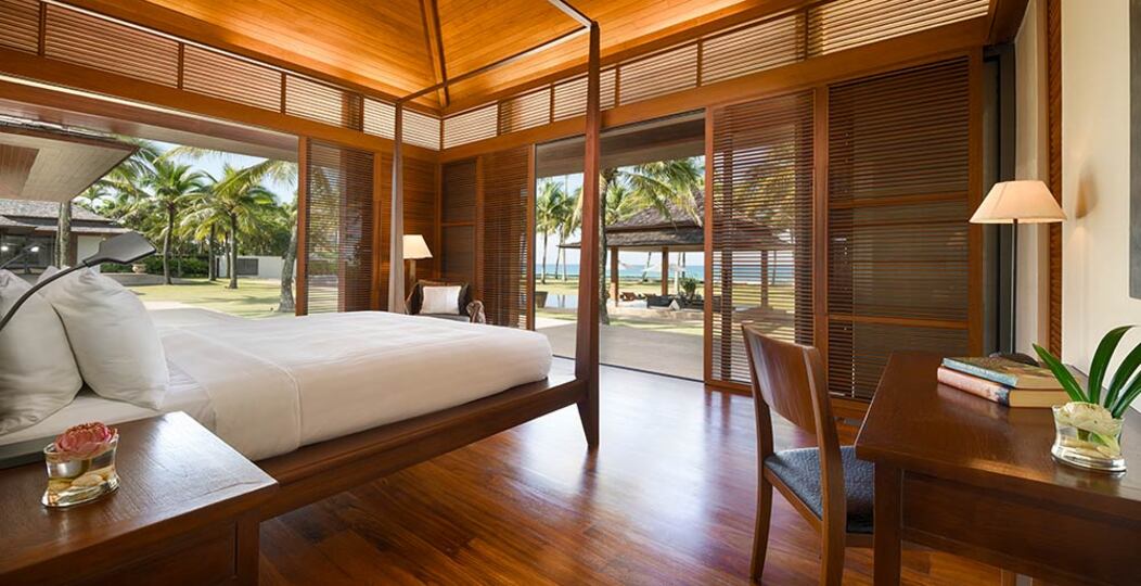 Dreamy Haven: 12 Bedroom Villa with Private Pool,1047