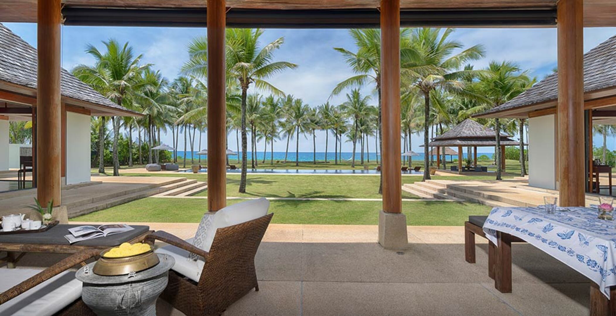 Dreamy Haven: 12 Bedroom Villa with Private Pool,1047