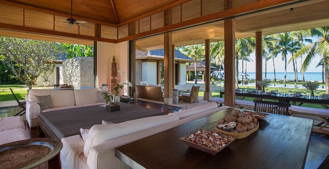 Dreamy Haven: 12 Bedroom Villa with Private Pool,1047