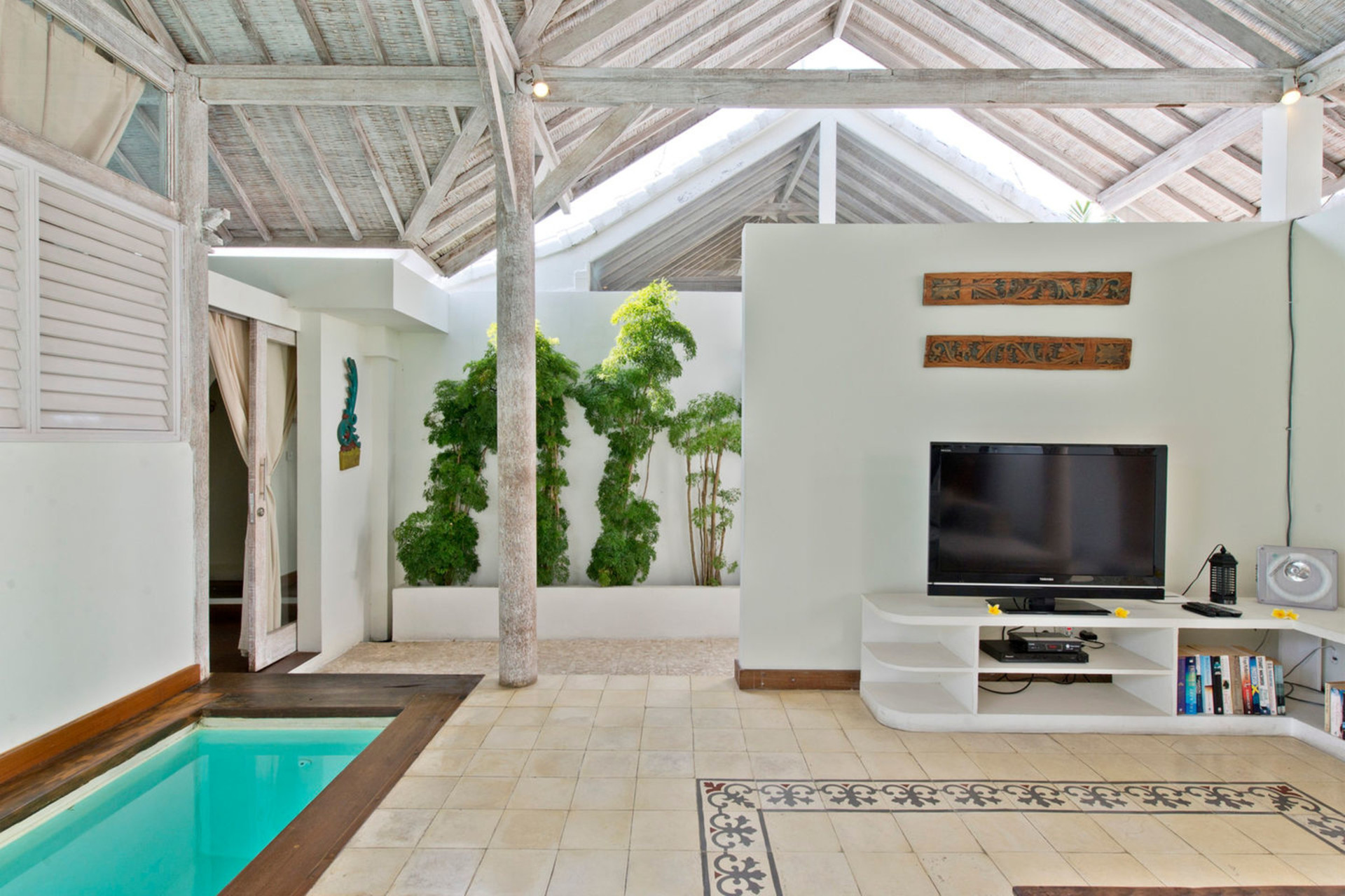 At Last, Rent Your Own 5 Star Private Villa in Seminyak at an Affordable Rate, Bali Villa 1145
