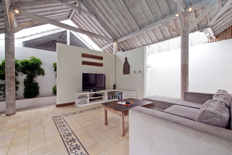 At Last, Rent Your Own 5 Star Private Villa in Seminyak at an Affordable Rate, Bali Villa 1145
