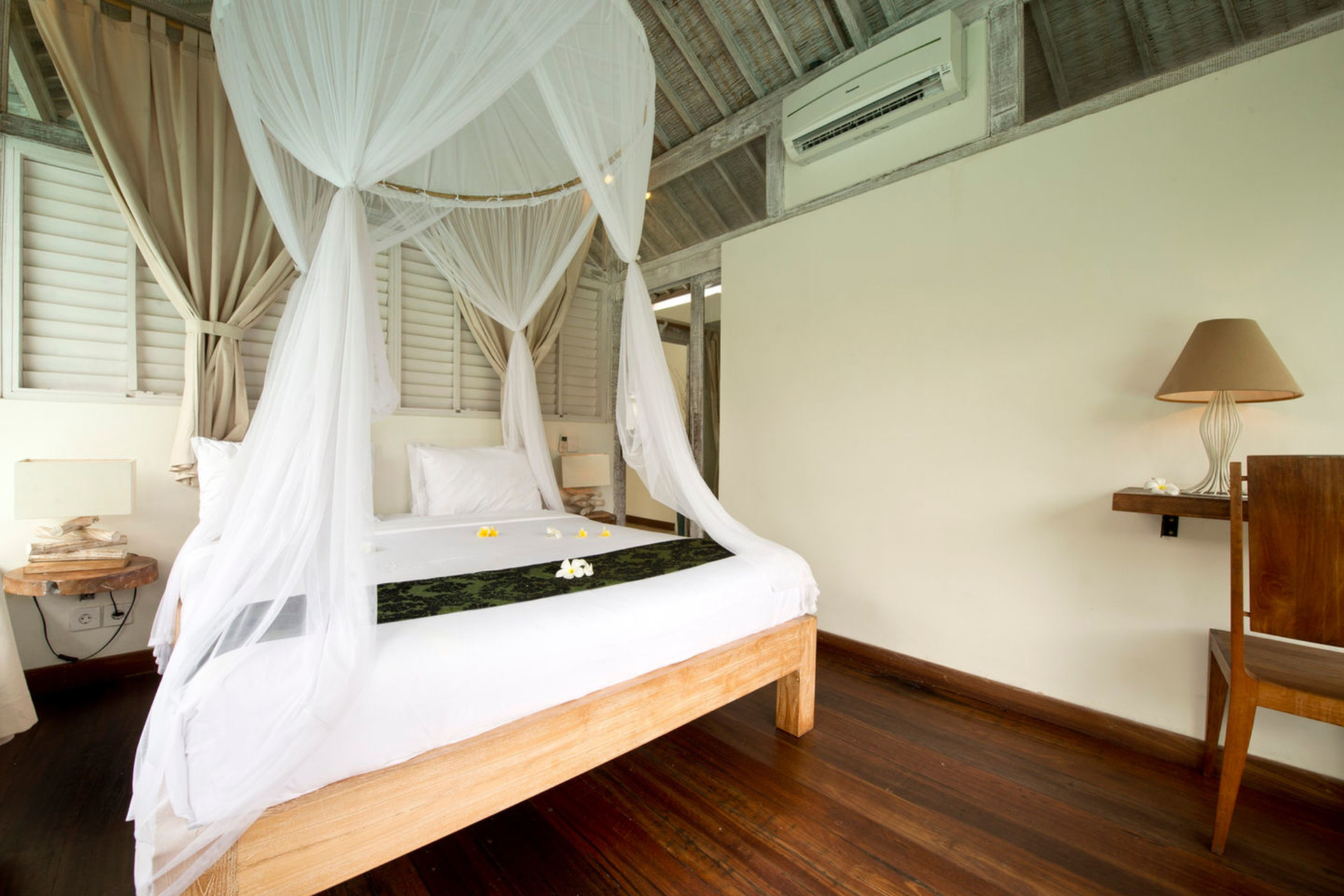 At Last, Rent Your Own 5 Star Private Villa in Seminyak at an Affordable Rate, Bali Villa 1145