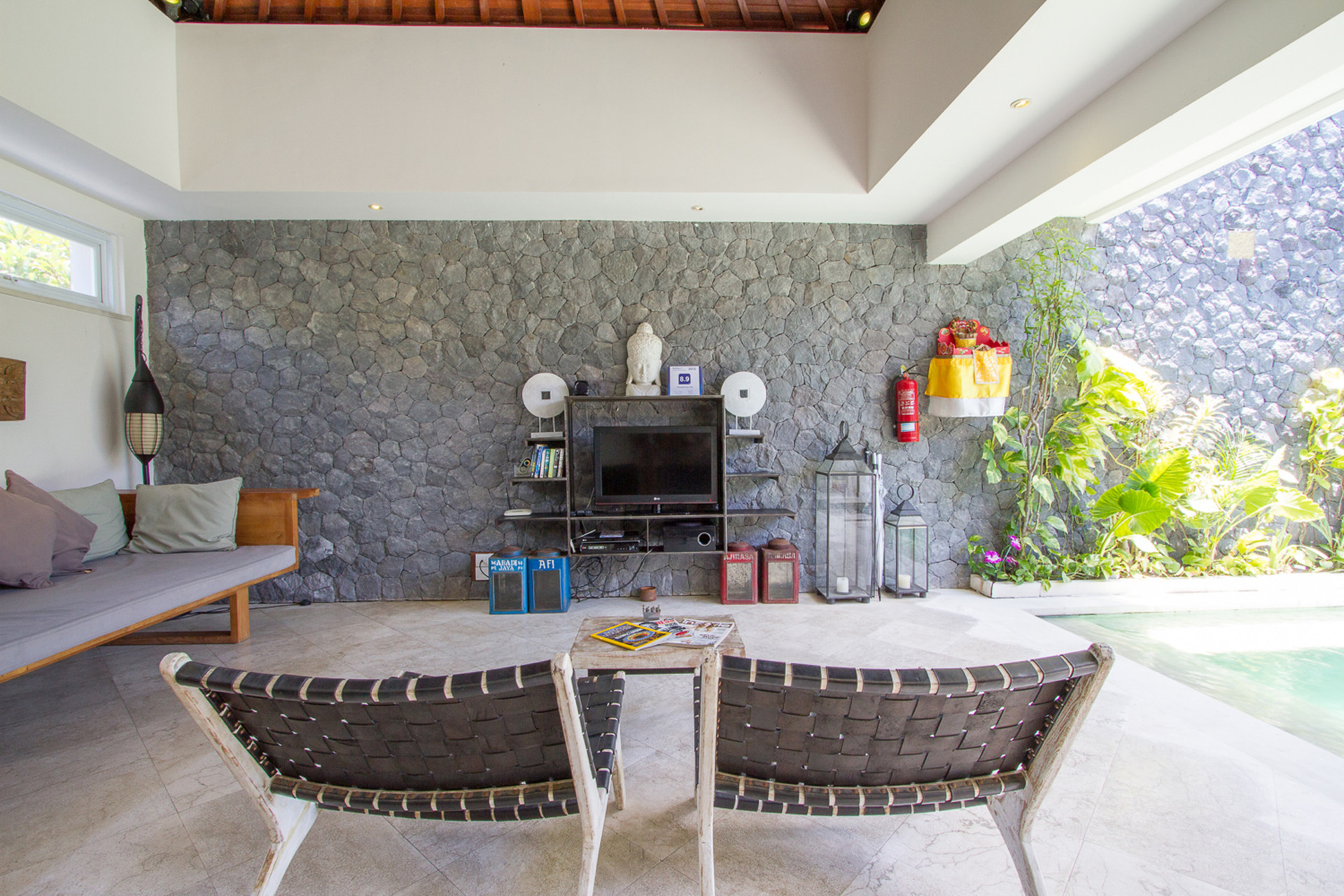 Luxury 2-Bedroom Villa Near Seminyak's Attractions, Bali Villa 1147