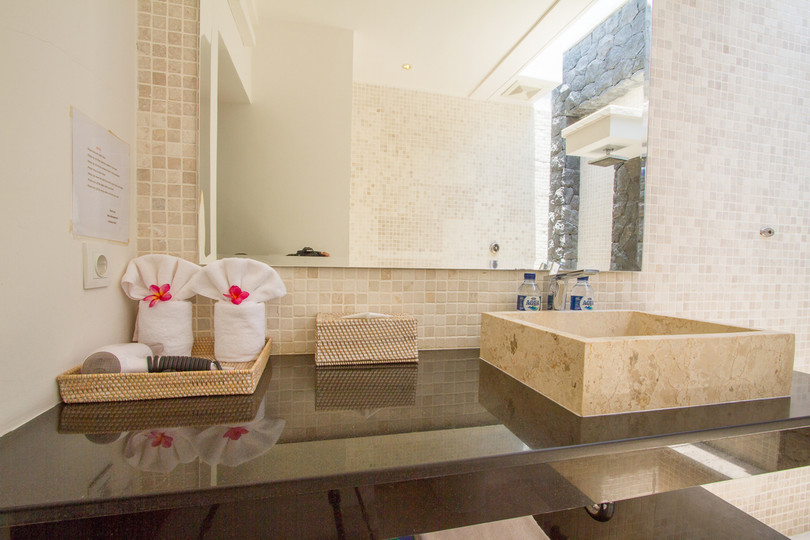 Luxury 2-Bedroom Villa Near Seminyak's Attractions, Bali Villa 1147
