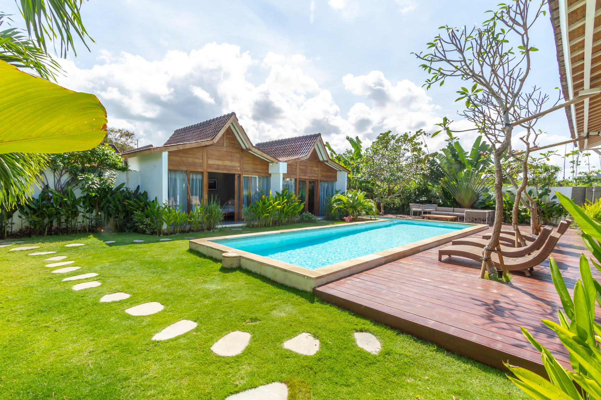 Rent Your 5 Star Private Villa in Seminyak, Bali Villa 1153