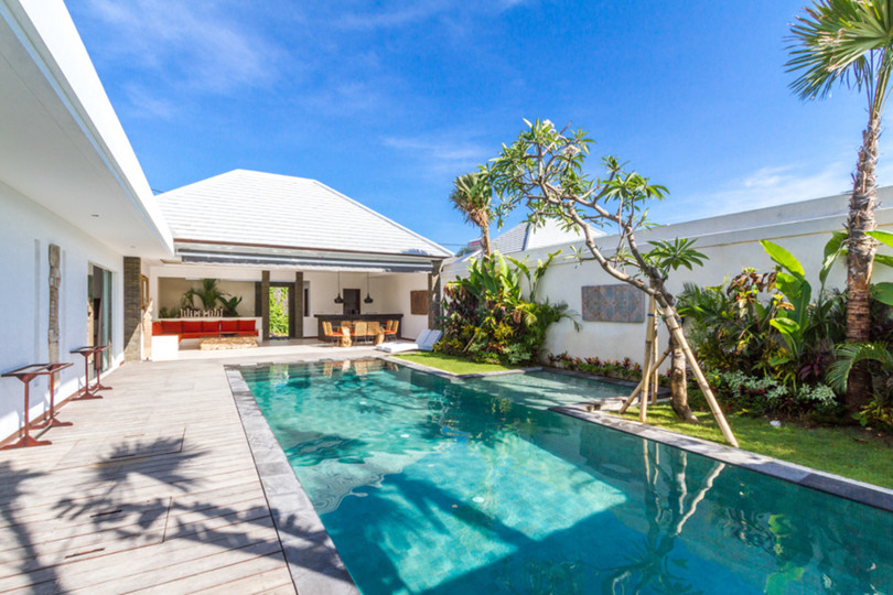 5 Star Private Villa in Seminyak at an Affordable Rate, Bali Villa 1155