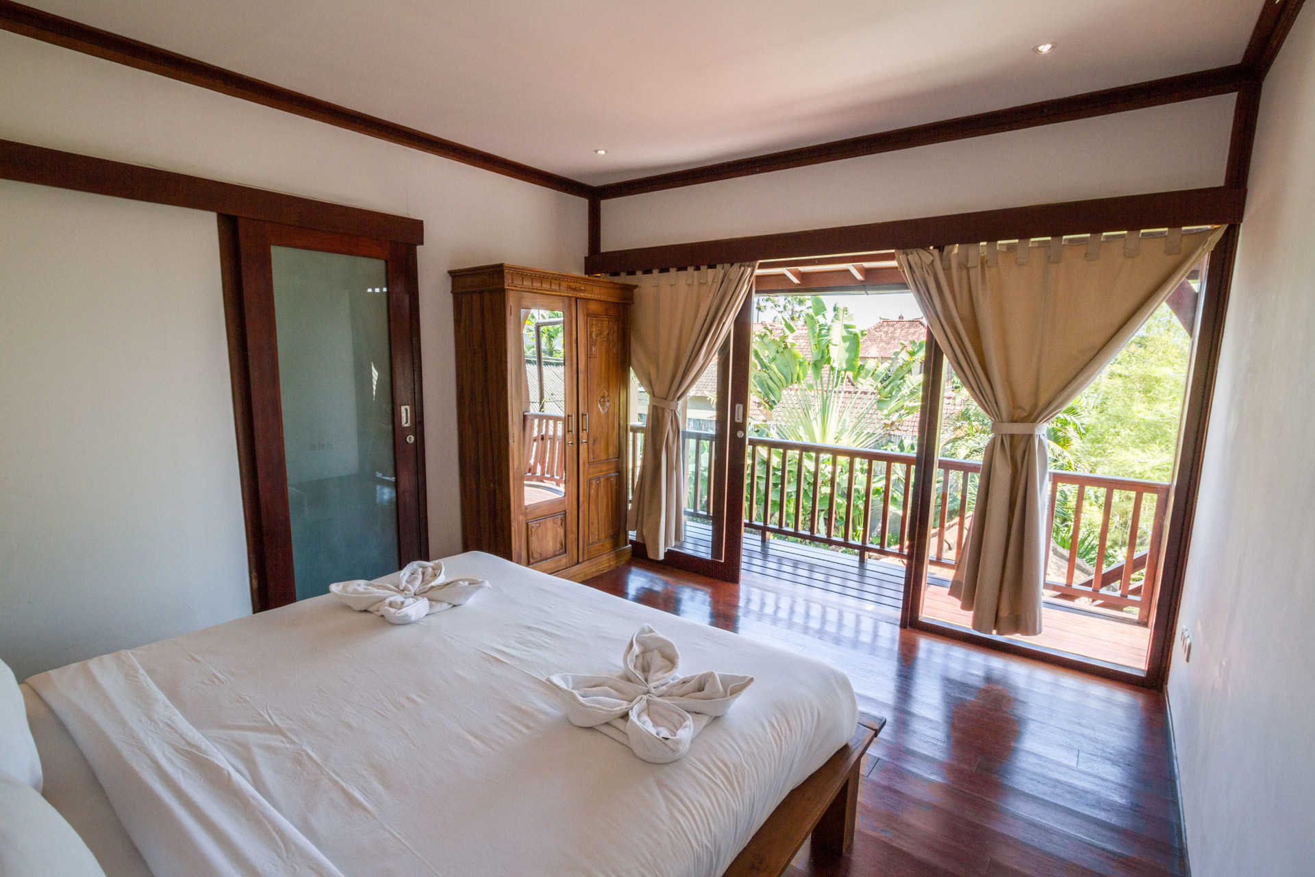 Luxury 5BR Family Villa Near Seminyak, Bali Villa 1167