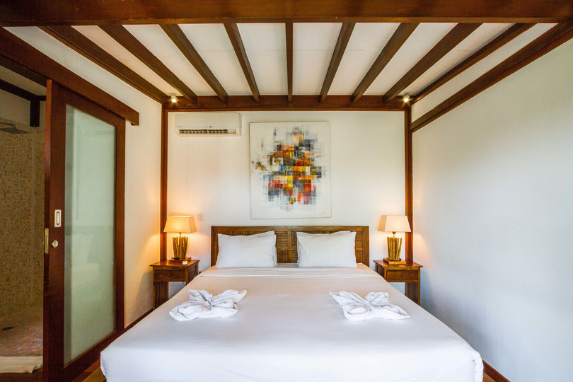 Luxury 5BR Family Villa Near Seminyak, Bali Villa 1167