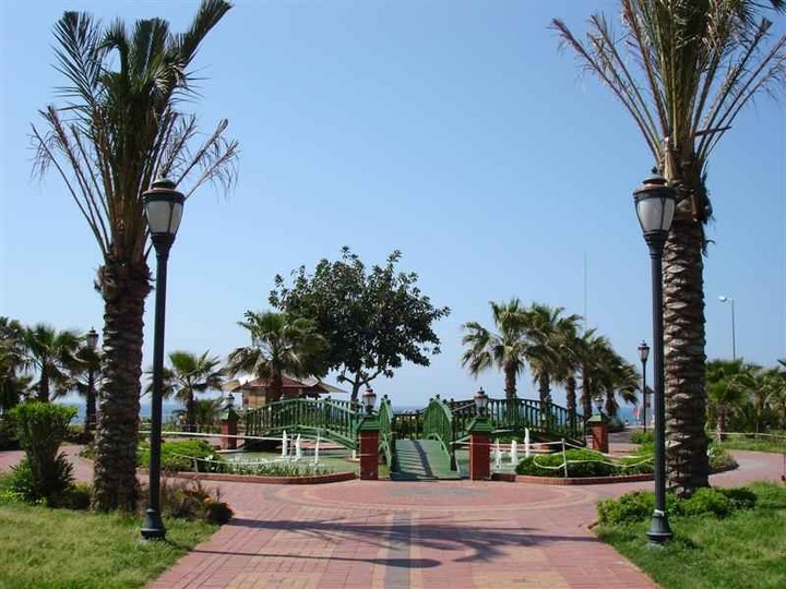 lush park areas at Cleopatra beach