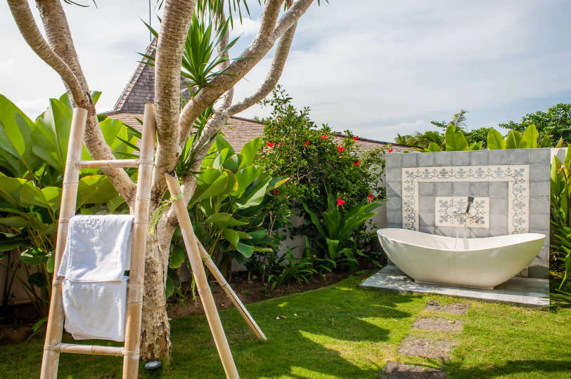 Beautiful 5 Star Holiday Villa in a Prime Location in Kerobokan, Bali Villa 2006