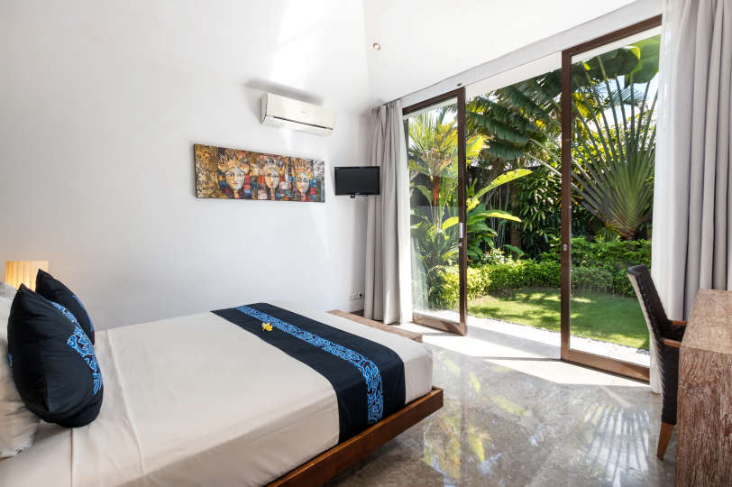 Beautiful 5 Star Holiday Villa in a Prime Location in Seminyak, Book Early to Secure Your Dates, Villa Bali 2016