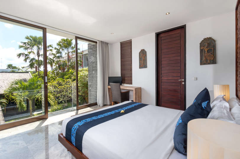 Beautiful 5 Star Holiday Villa in a Prime Location in Seminyak, Book Early to Secure Your Dates, Villa Bali 2016