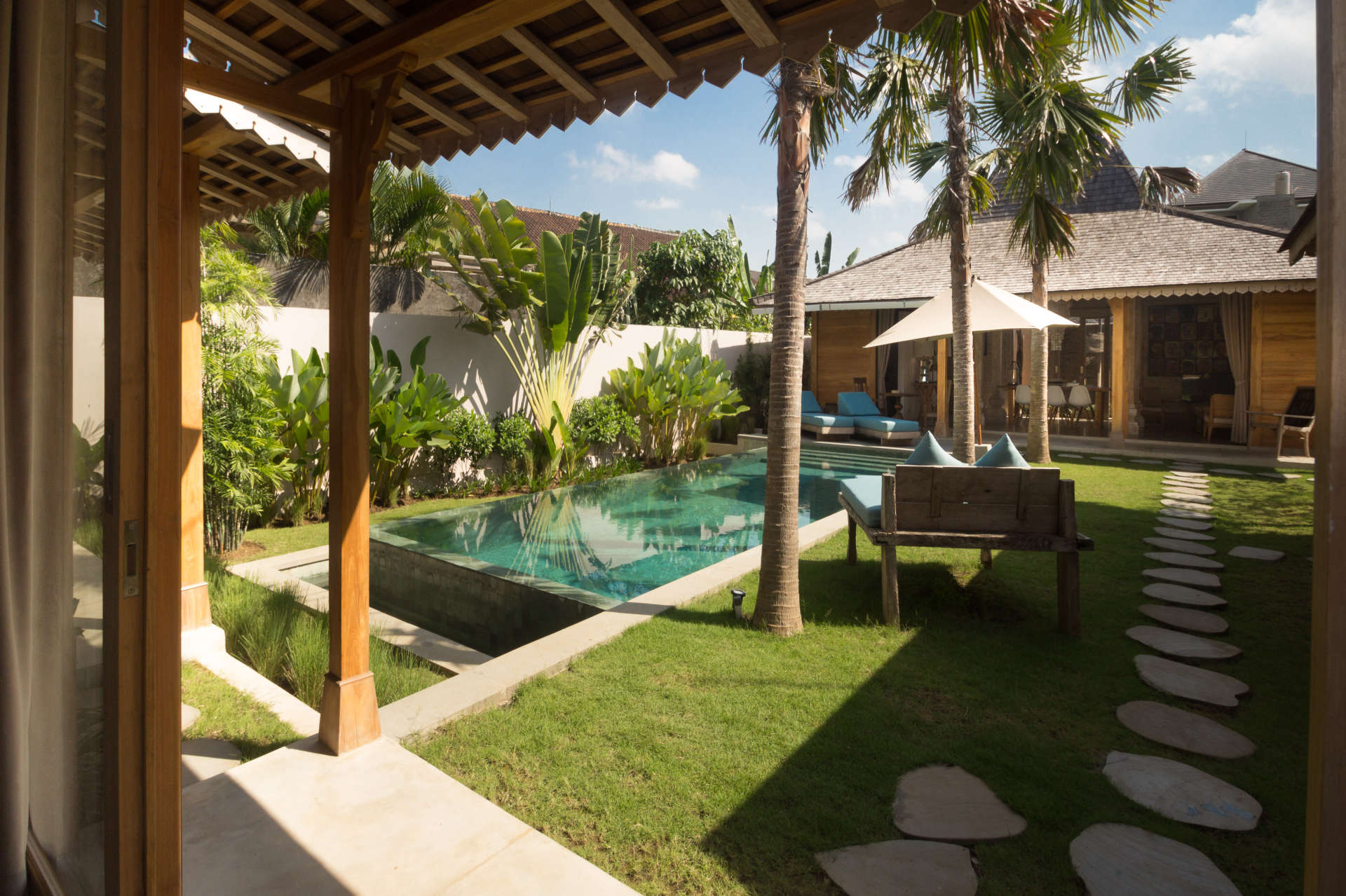 The Complete Guide to Renting Your Exclusive Holiday Villa in Kerobokan with Private Pool and Fully Staffed, Villa Bali 2019