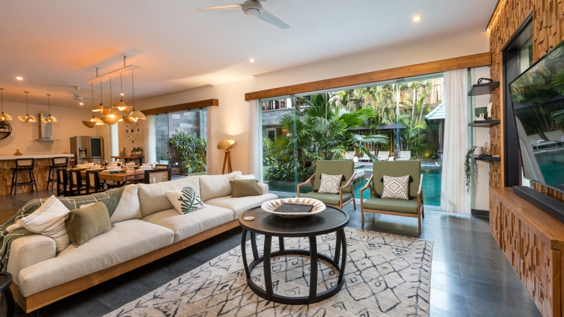 Rent a Luxury Villa in Bali Close to the Beach, Bali Villa 2024