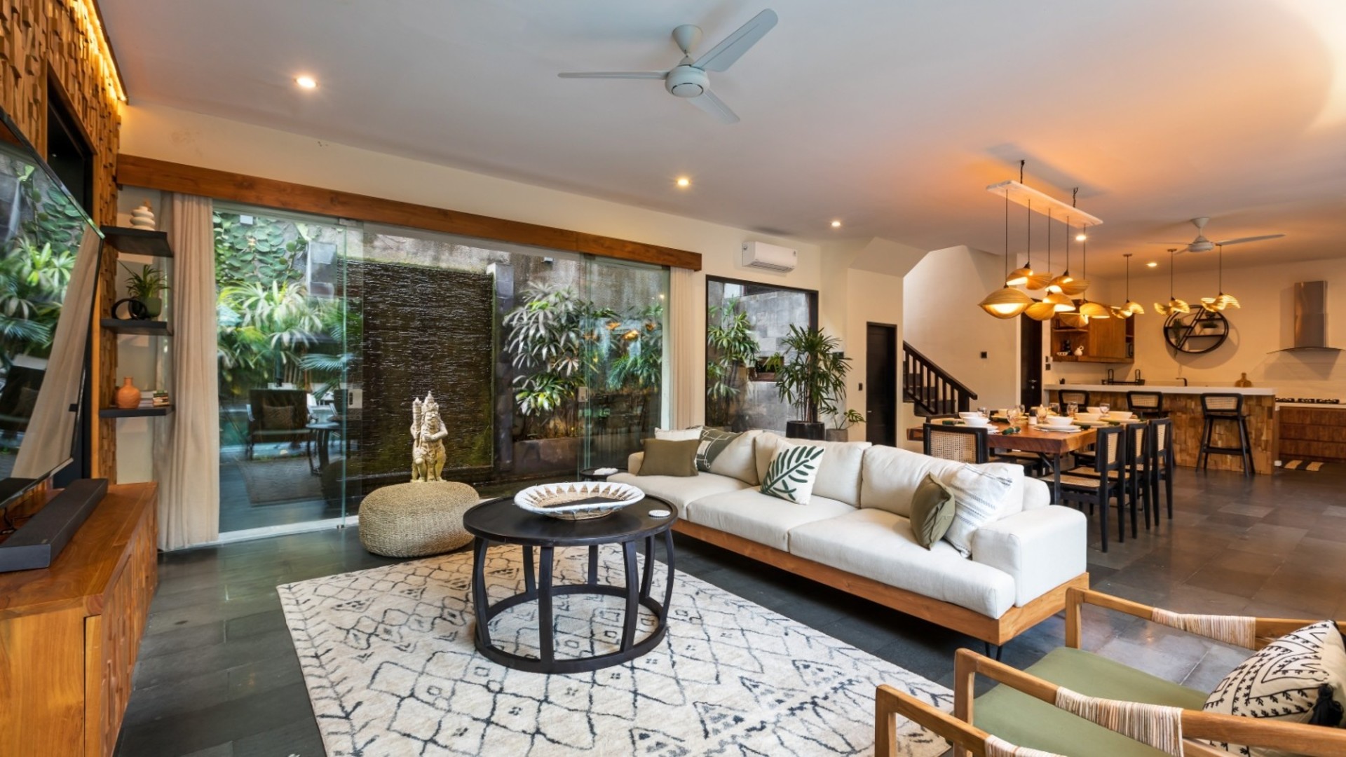 Rent a Luxury Villa in Bali Close to the Beach, Bali Villa 2024
