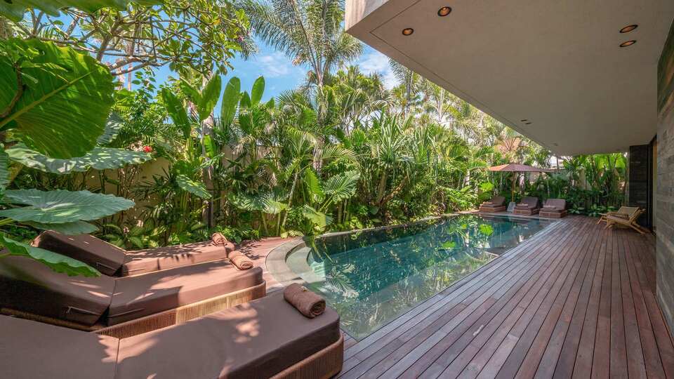 Chic Seminyak Escape, Bali Villa 2030