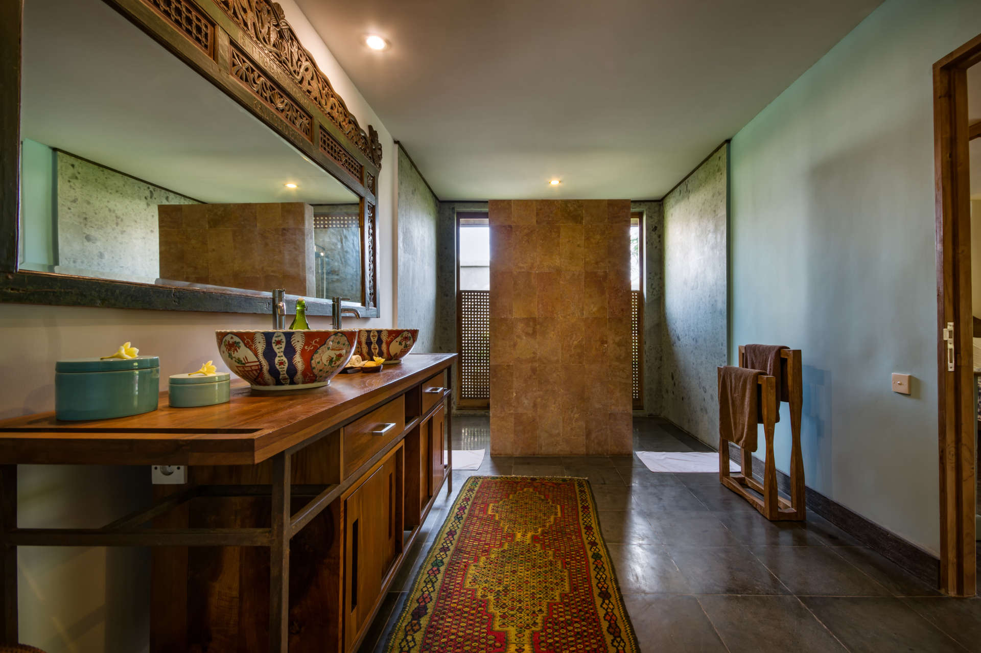 5 Star Villa in Bali, Minutes from the Beach, Bali Villa 2045