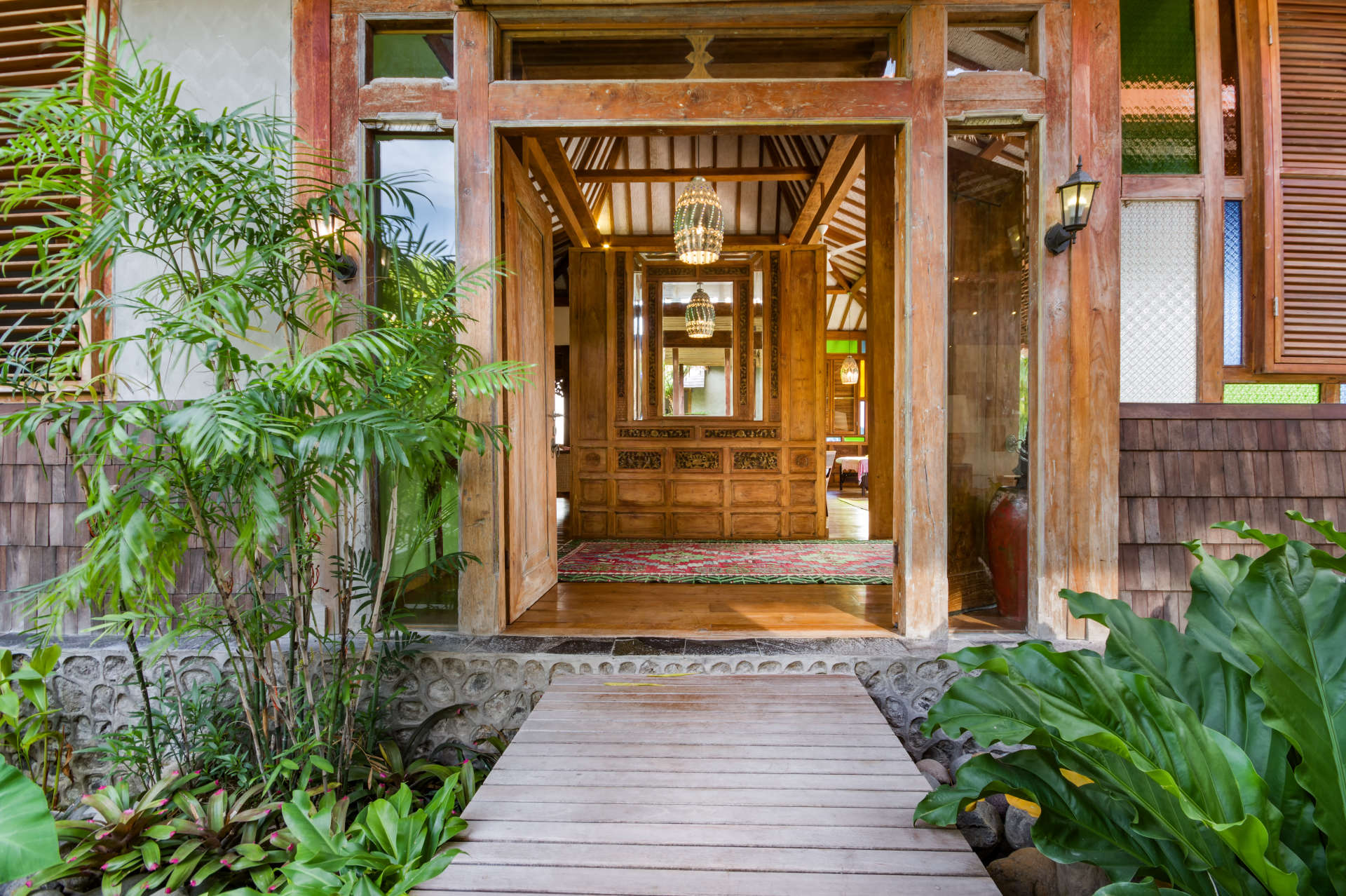 5 Star Villa in Bali, Minutes from the Beach, Bali Villa 2045
