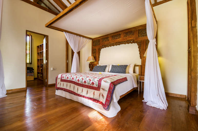 5 Star Villa in Bali, Minutes from the Beach, Bali Villa 2045