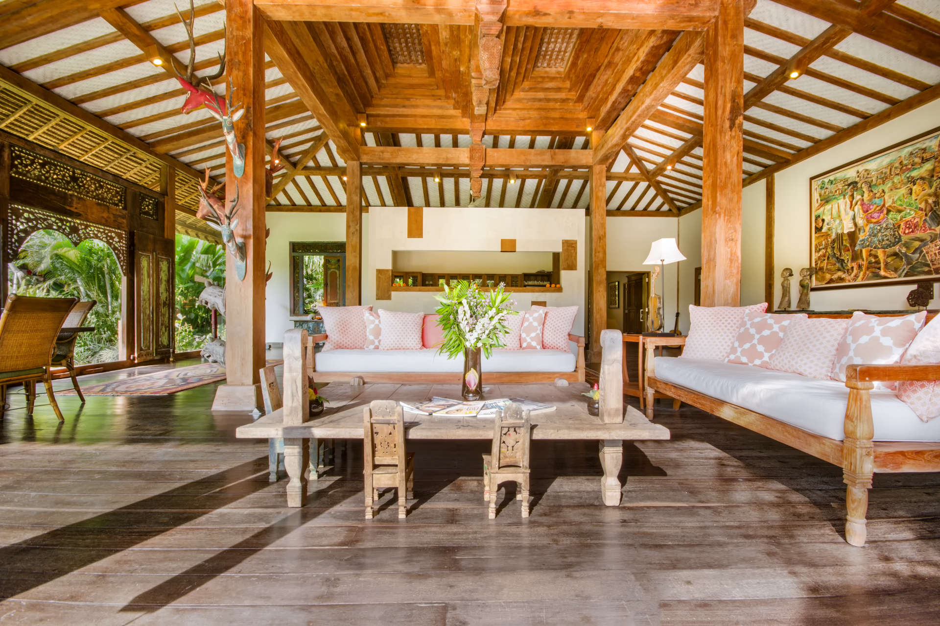 5 Star Villa in Bali, Minutes from the Beach, Bali Villa 2045