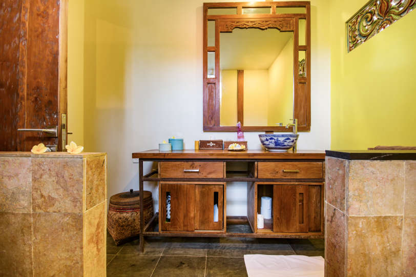 5 Star Villa in Bali, Minutes from the Beach, Bali Villa 2045