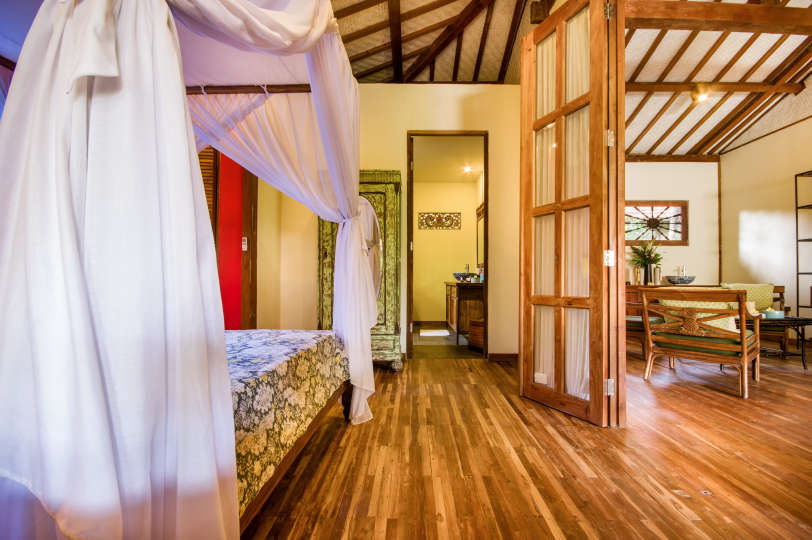 5 Star Villa in Bali, Minutes from the Beach, Bali Villa 2045