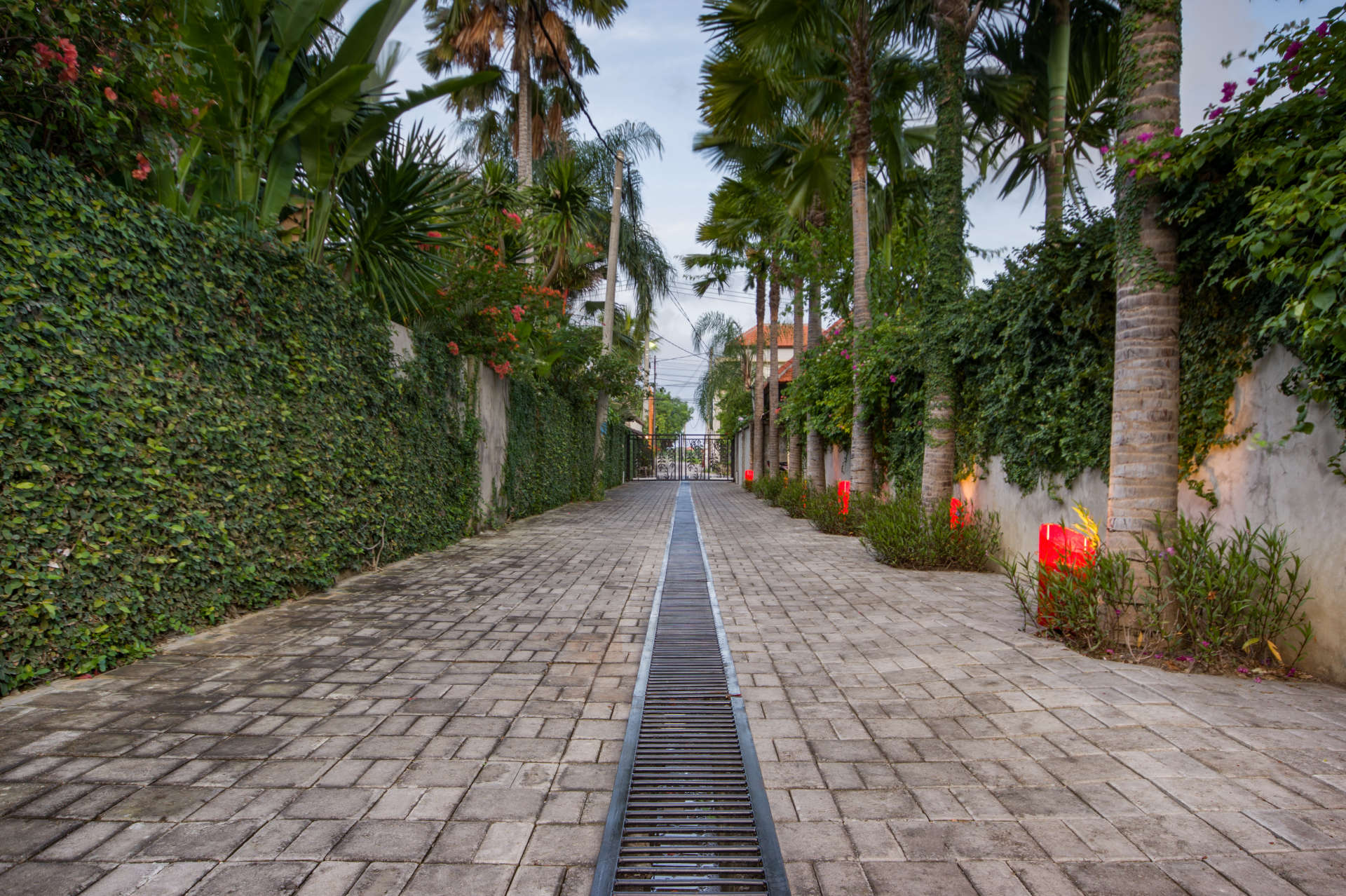 5 Star Villa in Bali, Minutes from the Beach, Bali Villa 2045