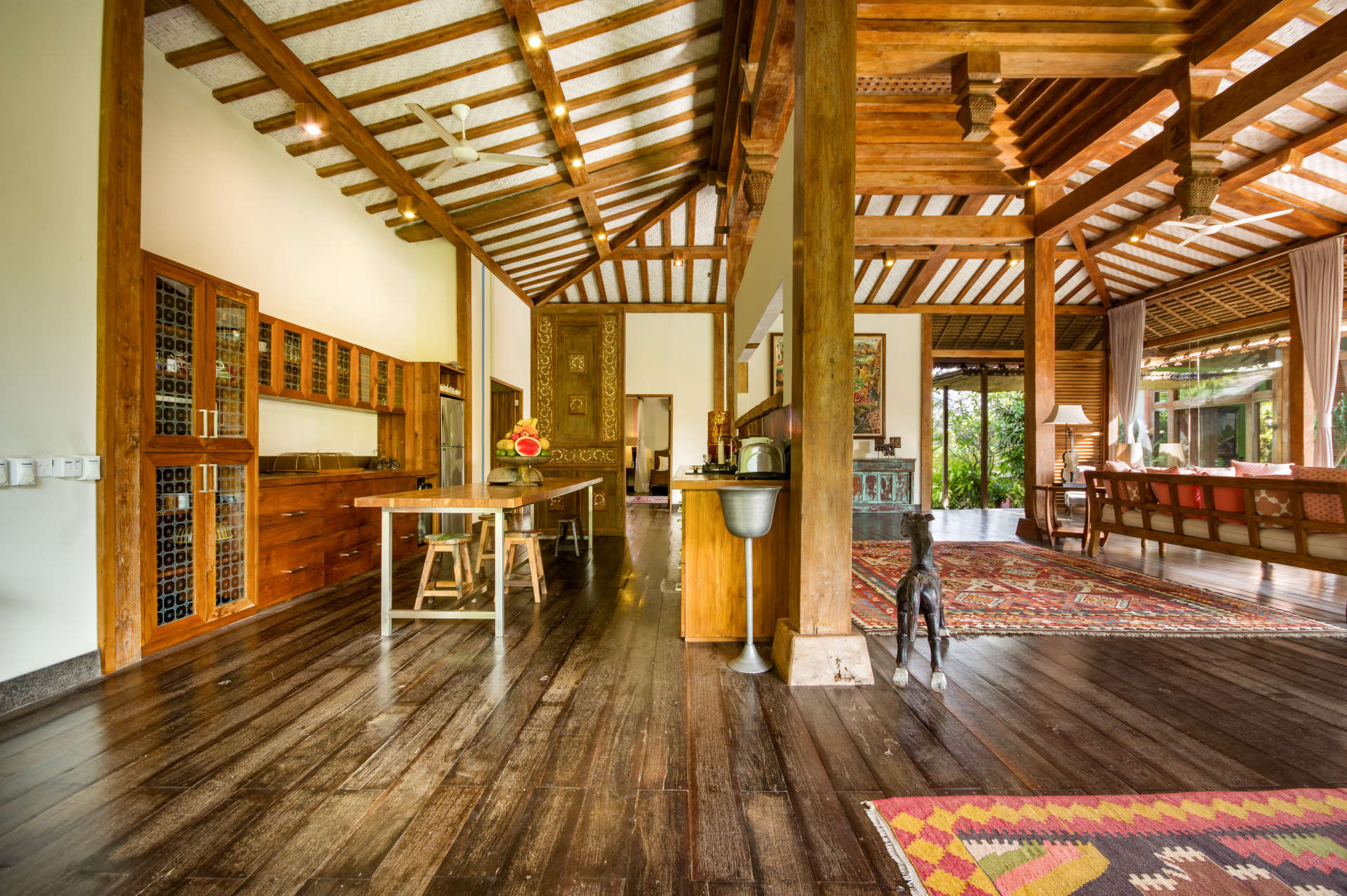 5 Star Villa in Bali, Minutes from the Beach, Bali Villa 2045