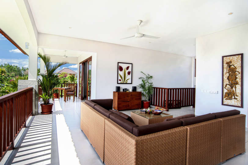 Rent a Luxury Villa in Bali Close to the Beach, Bali Villa 2054