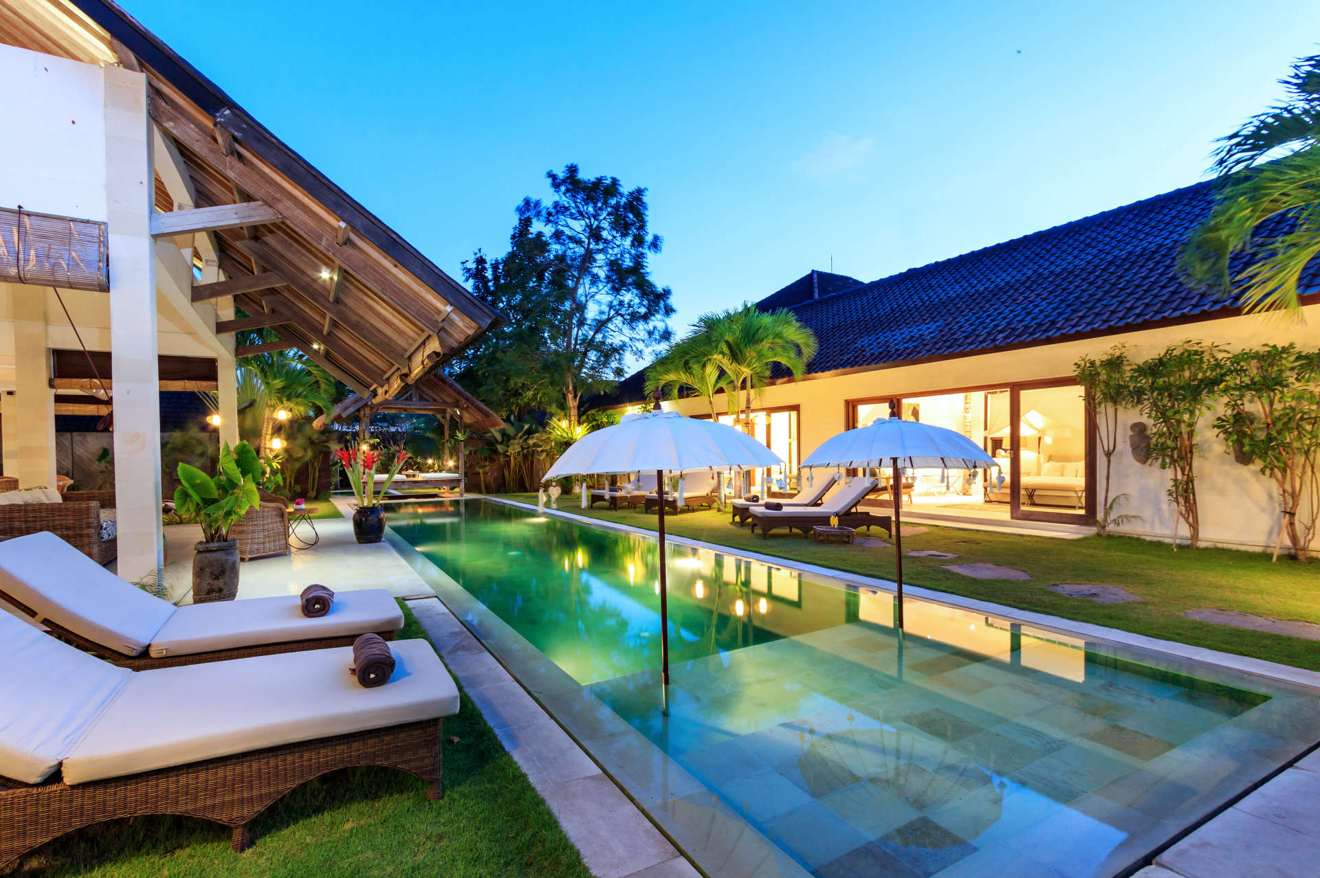 Luxury 5 Bedroom Villa with Private Pool, Bali Villa 2055
