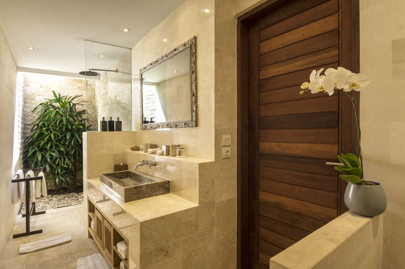 Luxury 7 Bedroom Villa in Seminyak with Private Pool, Bali Villa 2071