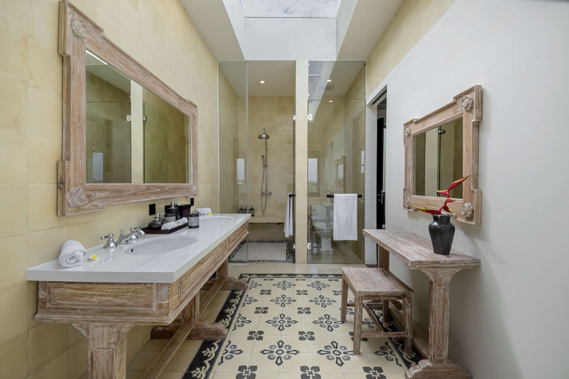 Beautiful 5 Star Villa in Prime Umalas Location, Bali Villa 2076