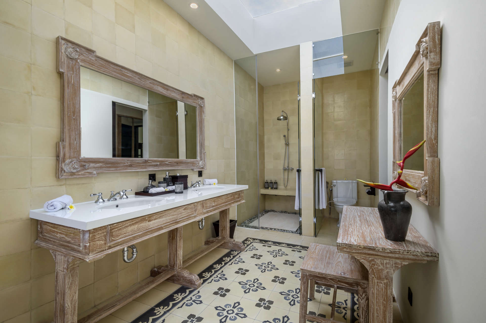 Beautiful 5 Star Villa in Prime Umalas Location, Bali Villa 2076